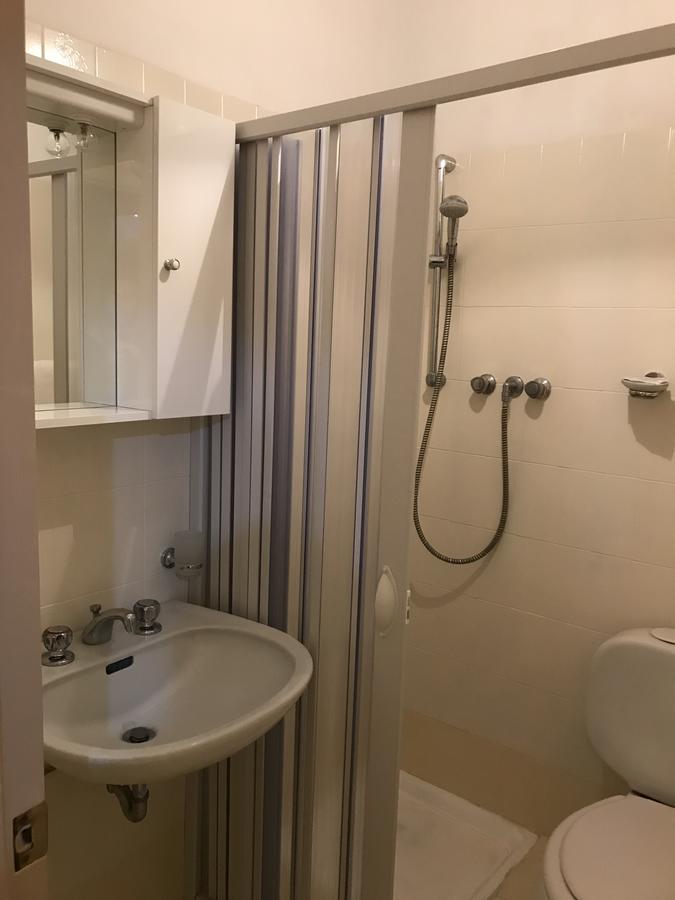 Economy Doppel- oder Zweibettzimmer mit Blick auf den Innenhof
